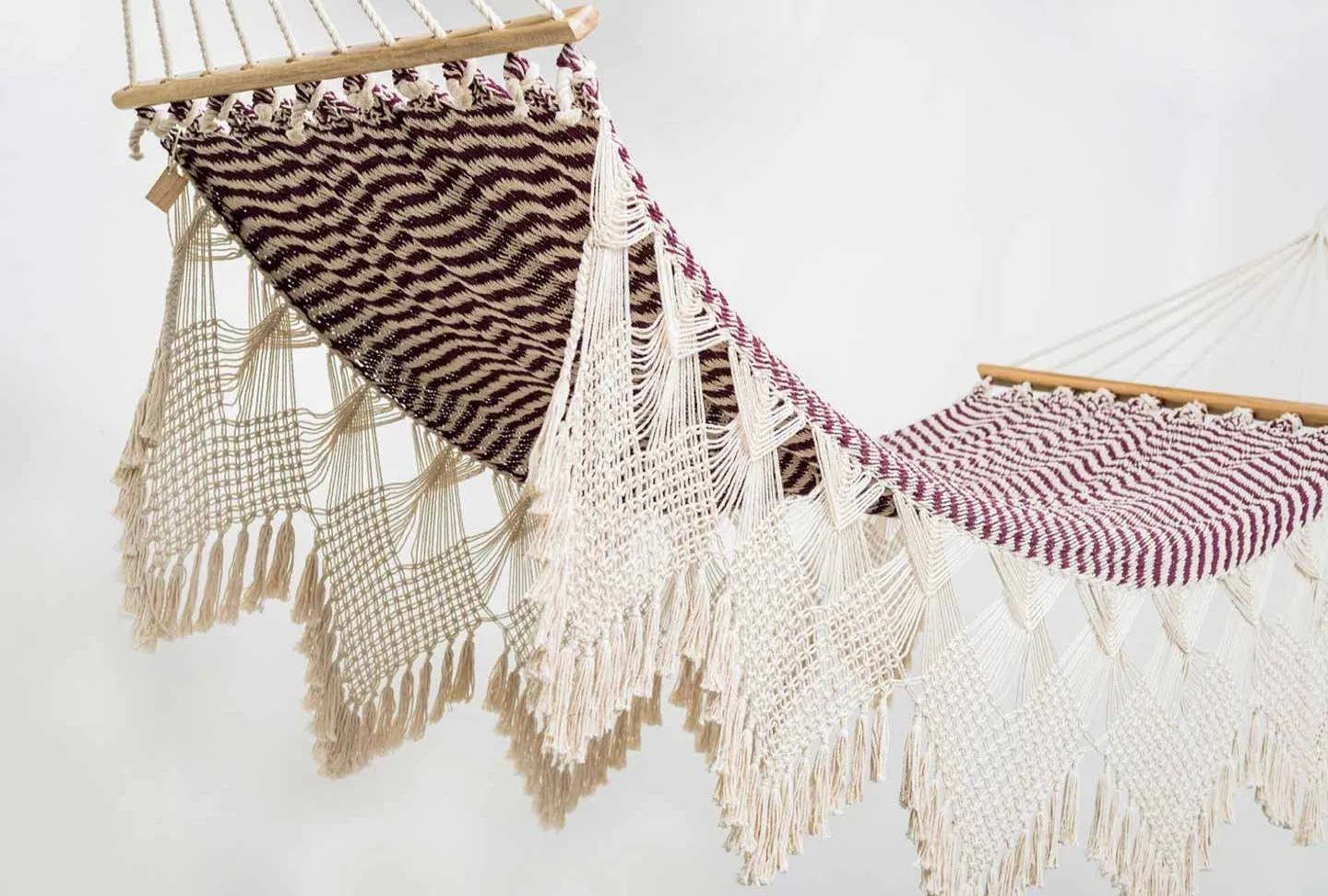 Boho Mixed Weave Pomegranate Cotton Hammock with Fringe (Wooden Bar)