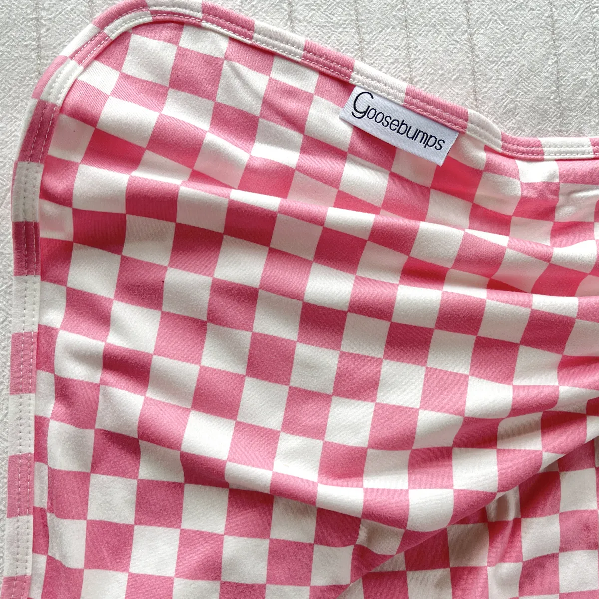 checkerboard / bubblegum pink